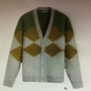Men's Gray and Green Argyle Sweater